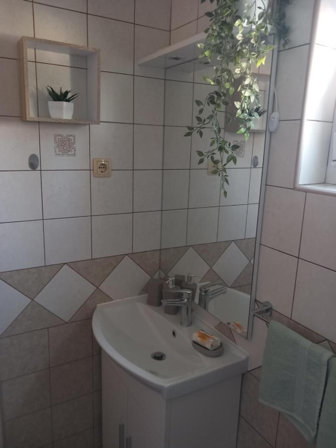 Apartman Petra Palit 외부 사진